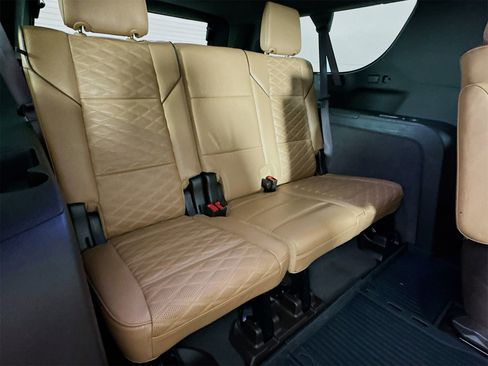 Used 2022 Cadillac Escalade ESV Sport w/ Touring Package image 29