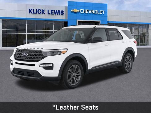 Used 2021 Ford Explorer XLT w/ Equipment Group 202A AWD/4WD image 3