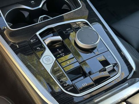 Certified 2026 BMW X7 xDrive40i w/ M Sport Package image 38