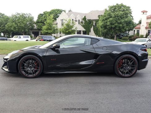 Used 2023 Chevrolet Corvette Z06 RWD image 15