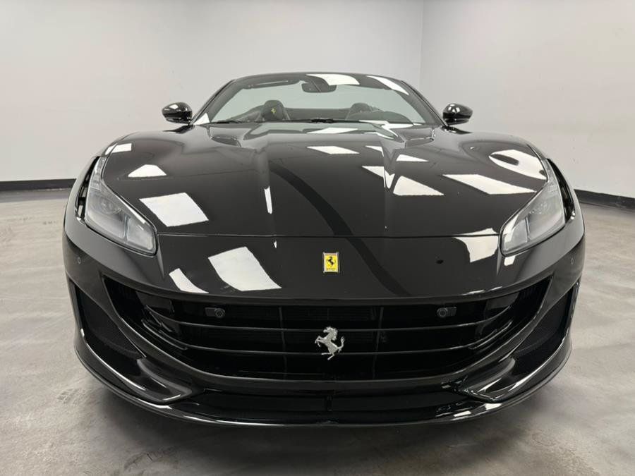 Used 2019 Ferrari Portofino RWD image 24