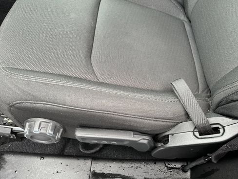 Used 2023 Jeep Wrangler Sport S image 18