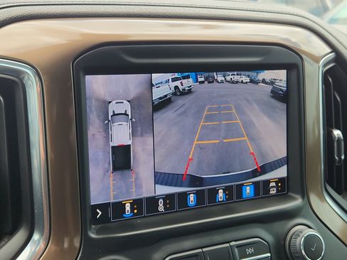 New 2025 GMC Sierra 1500 AT4 w/ AT4 Premium Package AWD/4WD image 11