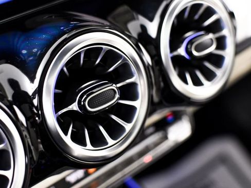 New 2026 Mercedes-Benz GLB 250 image 28