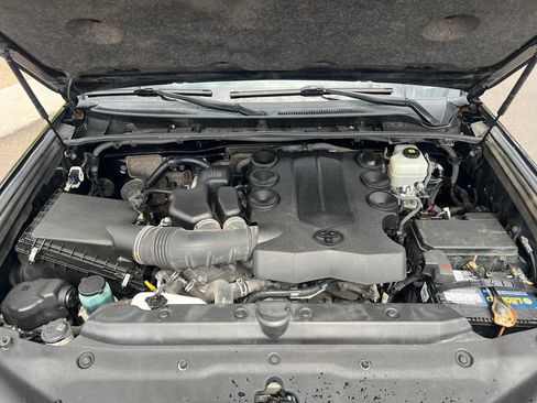 Used 2019 Toyota 4Runner Limited AWD/4WD image 43