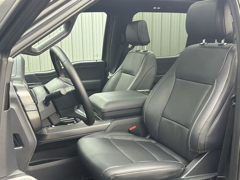 Used 2025 Ford F150 Lariat image 32