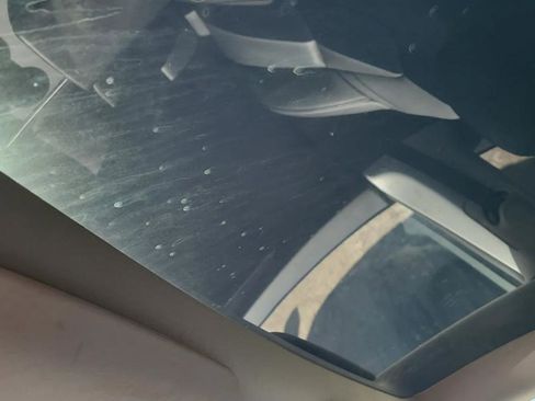 Used 2024 Tesla Model Y Long Range image 8