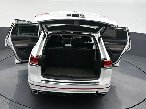 Used 2022 Volkswagen Atlas SEL R-Line image 35