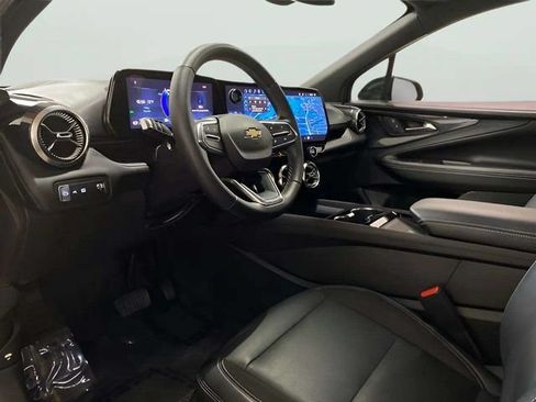 Used 2024 Chevrolet Blazer EV LT AWD/4WD image 46