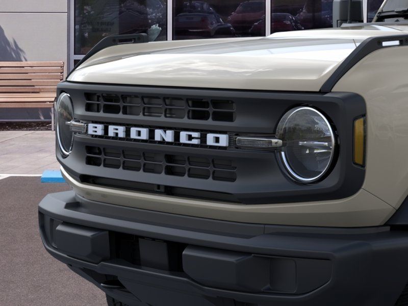 New 2025 Ford Bronco 4-Door AWD/4WD image 19