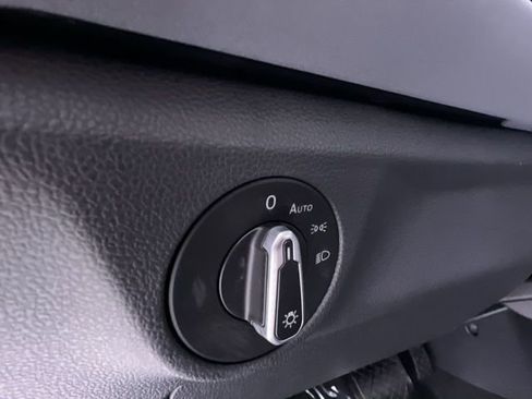 New 2026 Volkswagen Jetta SE image 24