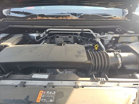 Used 2024 Chevrolet Colorado W/T image 16