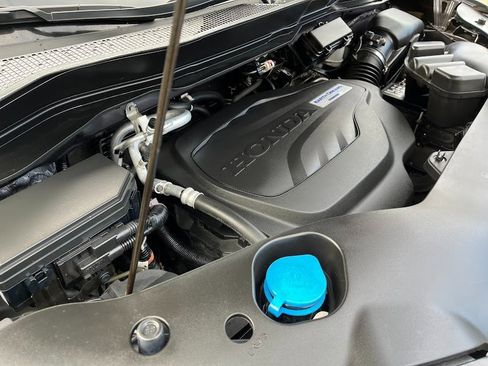 Used 2019 Honda Pilot Touring image 33