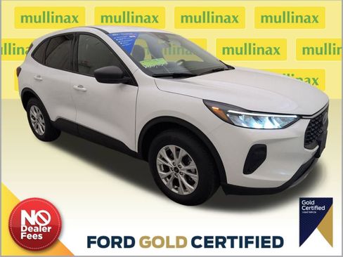 Certified 2025 Ford Escape Active image 1