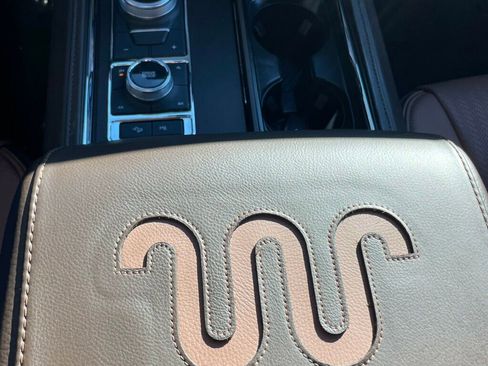 Used 2024 Ford Expedition King Ranch image 16