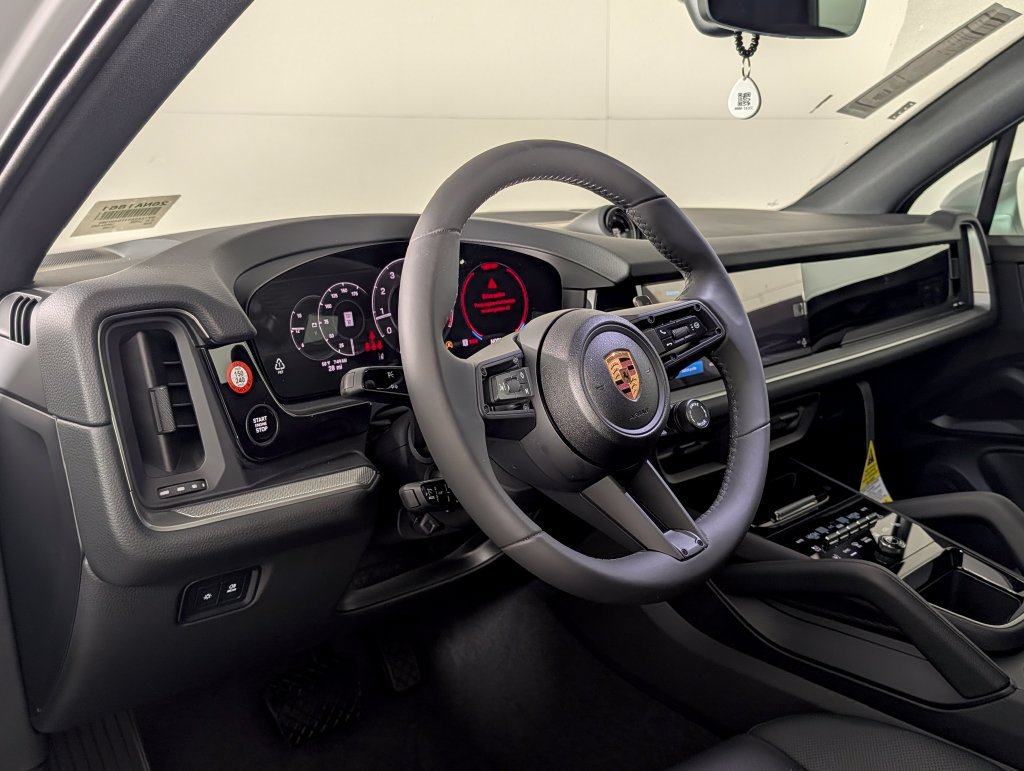 New 2026 Porsche Cayenne AWD/4WD image 4
