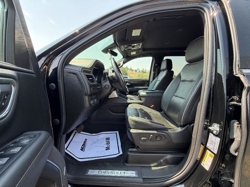 Used 2022 Chevrolet Tahoe Premier AWD/4WD image 2