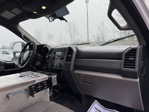 Used 2017 Ford F350 XL w/ Power Equipment Group image 19