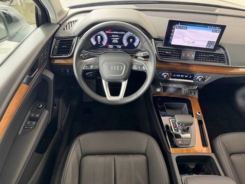 Used 2022 Audi Q5 2.0T Premium Plus w/ Premium Plus Package image 11