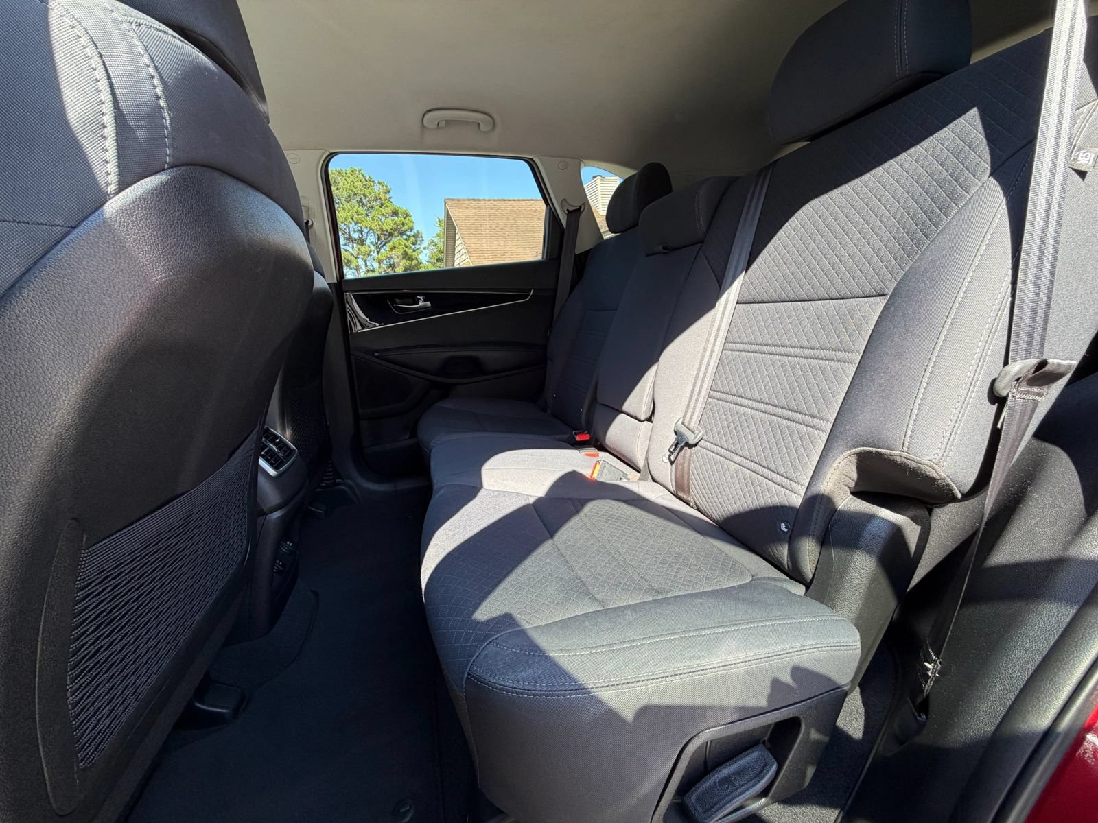 Used 2017 Kia Sorento FWD image 21