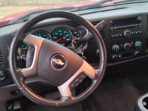 Used 2011 Chevrolet Silverado 1500 LT w/ Interior Plus Package image 11