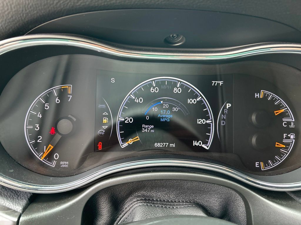 Used 2022 Jeep Grand Cherokee Limited AWD/4WD image 17