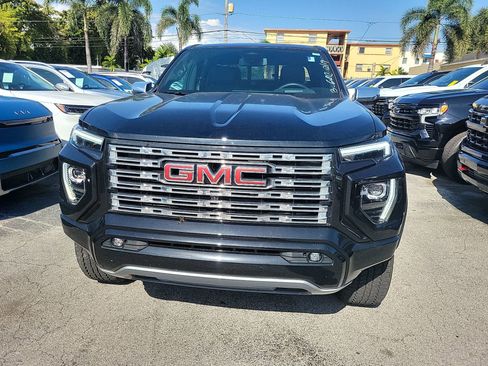 Used 2024 GMC Canyon Denali w/ LPO, Denali Black Edition image 4