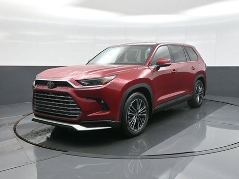 Certified 2026 Toyota Grand Highlander AWD Hybrid image 3