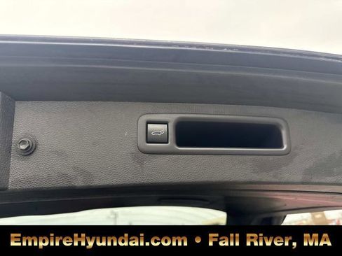 Used 2020 Toyota Highlander Platinum image 8