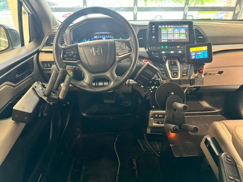 Used 2020 Honda Odyssey EX-L image 22