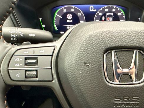 Used 2026 Honda CR-V TrailSport image 11