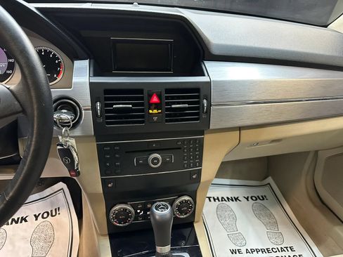 Used 2010 Mercedes-Benz GLK 350 4MATIC image 15