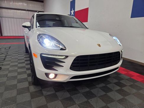 Used 2016 Porsche Macan S image 23