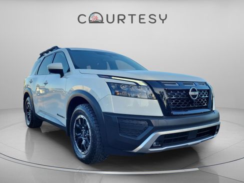 Certified 2024 Nissan Pathfinder Rock Creek image 6