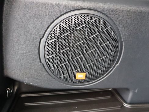 Used 2020 Toyota RAV4 XLE Premium image 25