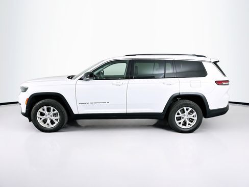Used 2023 Jeep Grand Cherokee L Limited AWD/4WD image 4