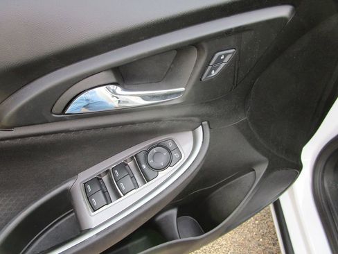 Used 2024 Chevrolet Malibu LS image 16