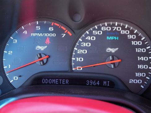 Used 2003 Chevrolet Corvette Convertible w/ Preferred Equipment Group1 image 28