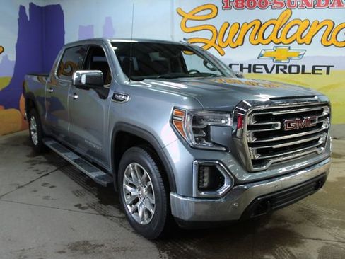 Used 2019 GMC Sierra 1500 SLT w/ SLT Premium Plus Package AWD/4WD image 3