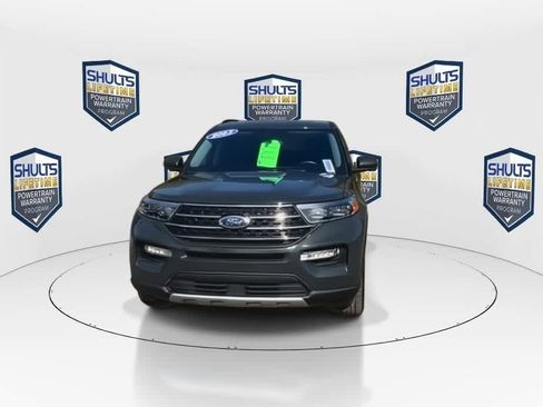 Used 2023 Ford Explorer XLT w/ Equipment Group 202A image 3