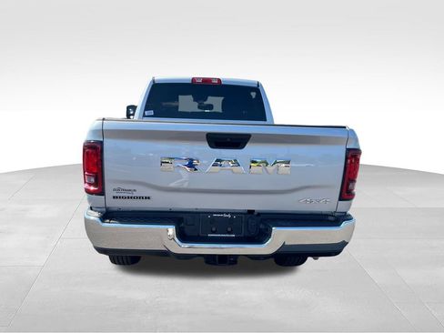 Used 2026 RAM 2500 Big Horn AWD/4WD image 4