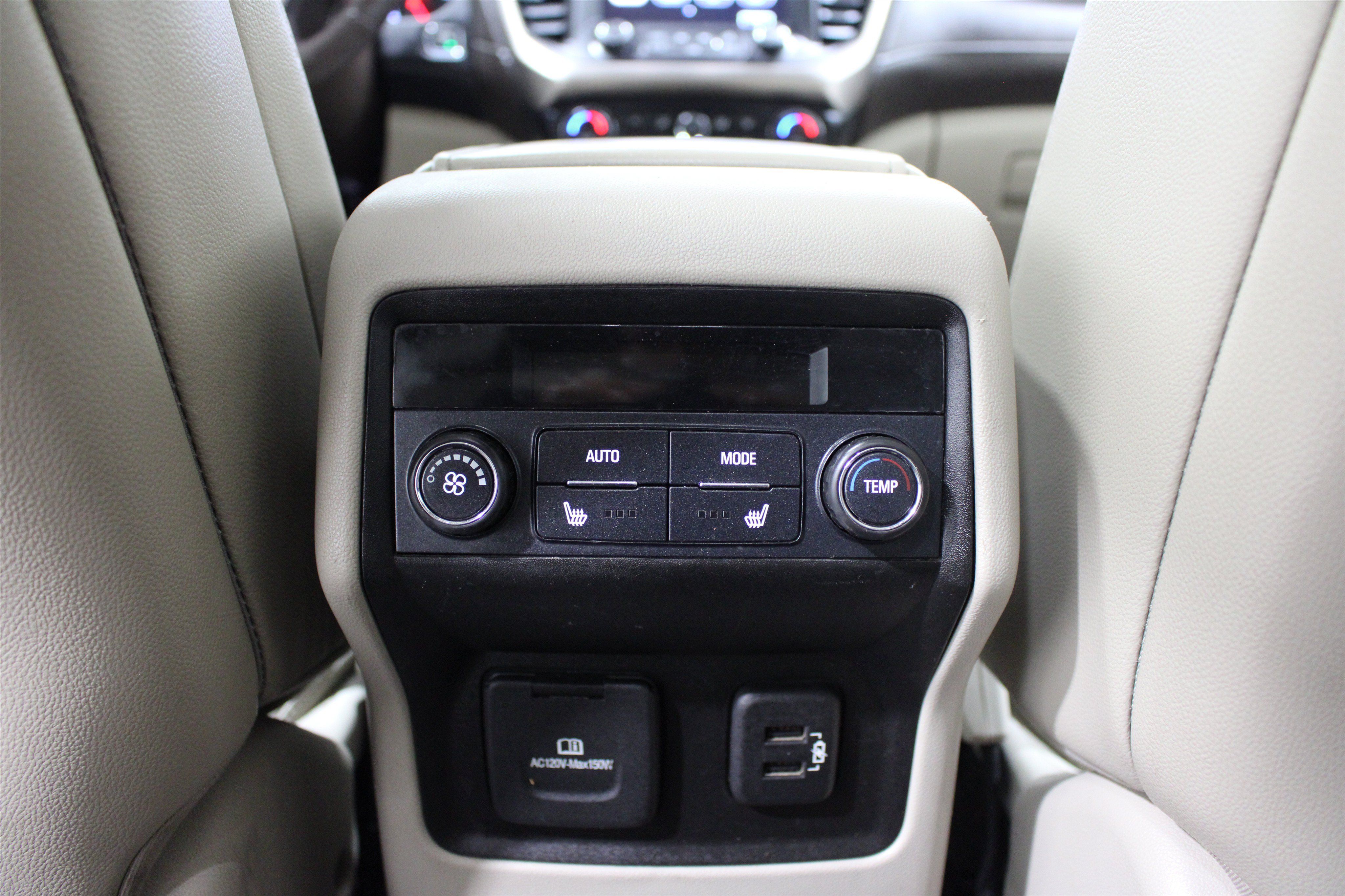 Used 2019 GMC Acadia Denali w/ Technology Package AWD/4WD image 26