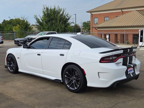 Used 2022 Dodge Charger Scat Pack RWD image 5