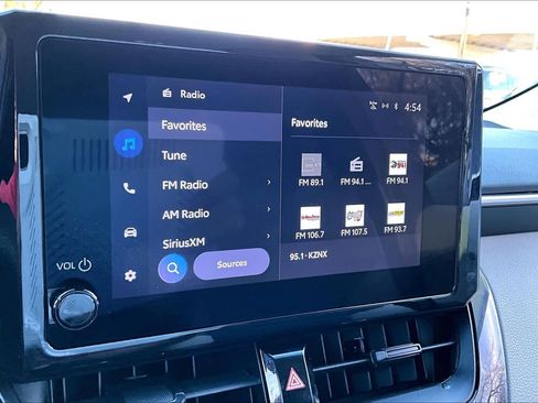 Used 2024 Toyota Corolla LE image 31