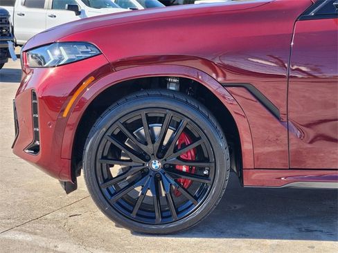 Used 2024 BMW X6 xDrive40i w/ Premium Package image 8