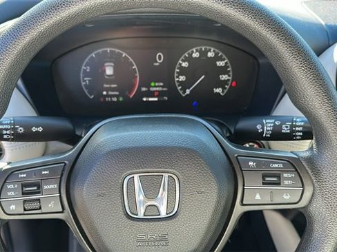 Used 2023 Honda HR-V LX image 10