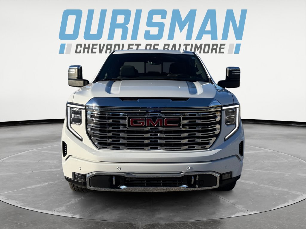 Used 2024 GMC Sierra 1500 Denali w/ Denali Reserve Package AWD/4WD image 8