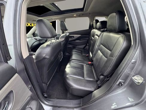 Used 2018 Nissan Murano SL w/ Moonroof Package AWD/4WD image 11