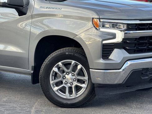 Used 2024 Chevrolet Silverado 1500 LT image 12