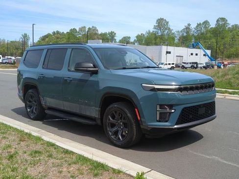 New 2026 Jeep Grand Wagoneer Limited AWD/4WD image 15